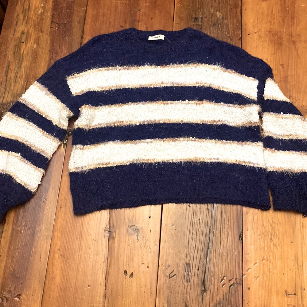 Cute boutique sweater